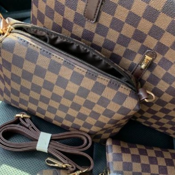 FREE SHIPPING - 4 PIECE PURSE SET - COFFEE BROWN - Picture 3 of 7